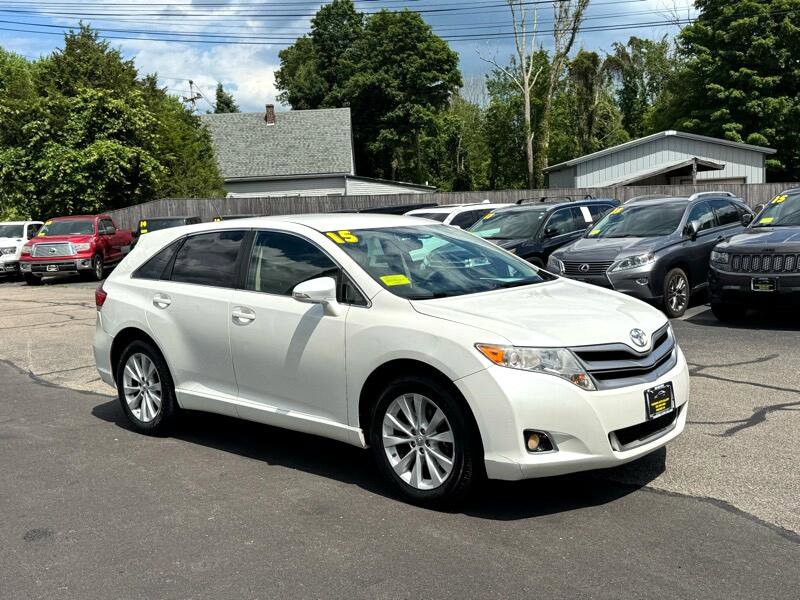 Used 2015 Toyota Venza LE image 3