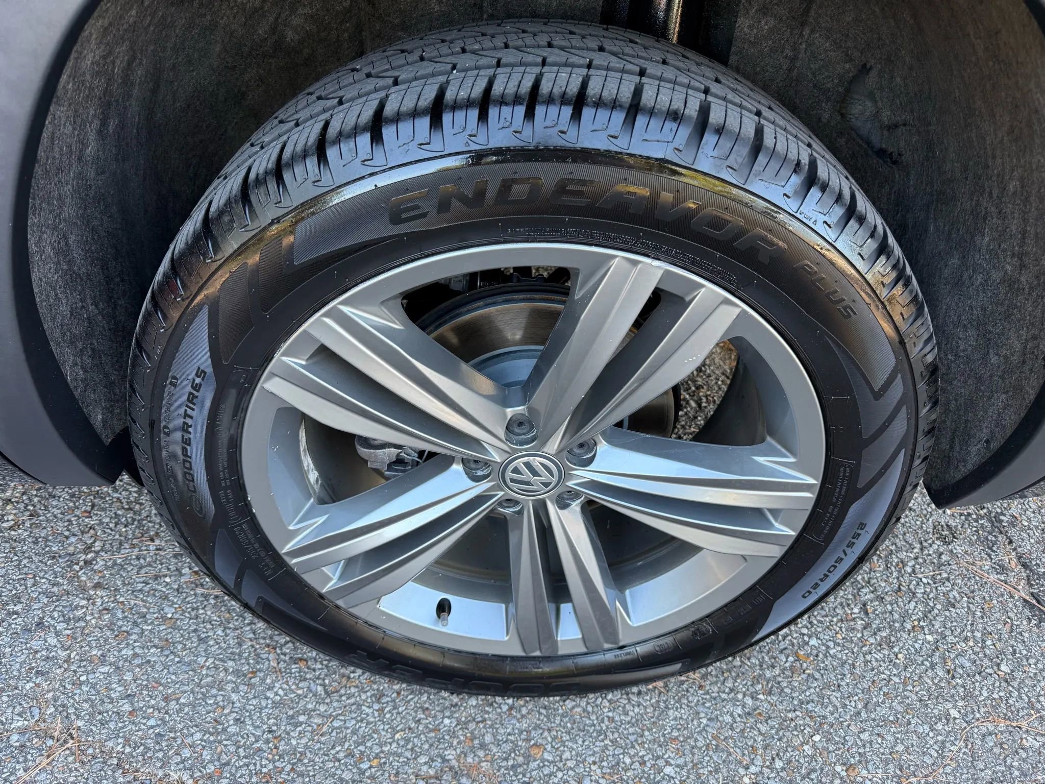 Used 2019 Volkswagen Atlas SE w/ Panoramic Sunroof Package image 10