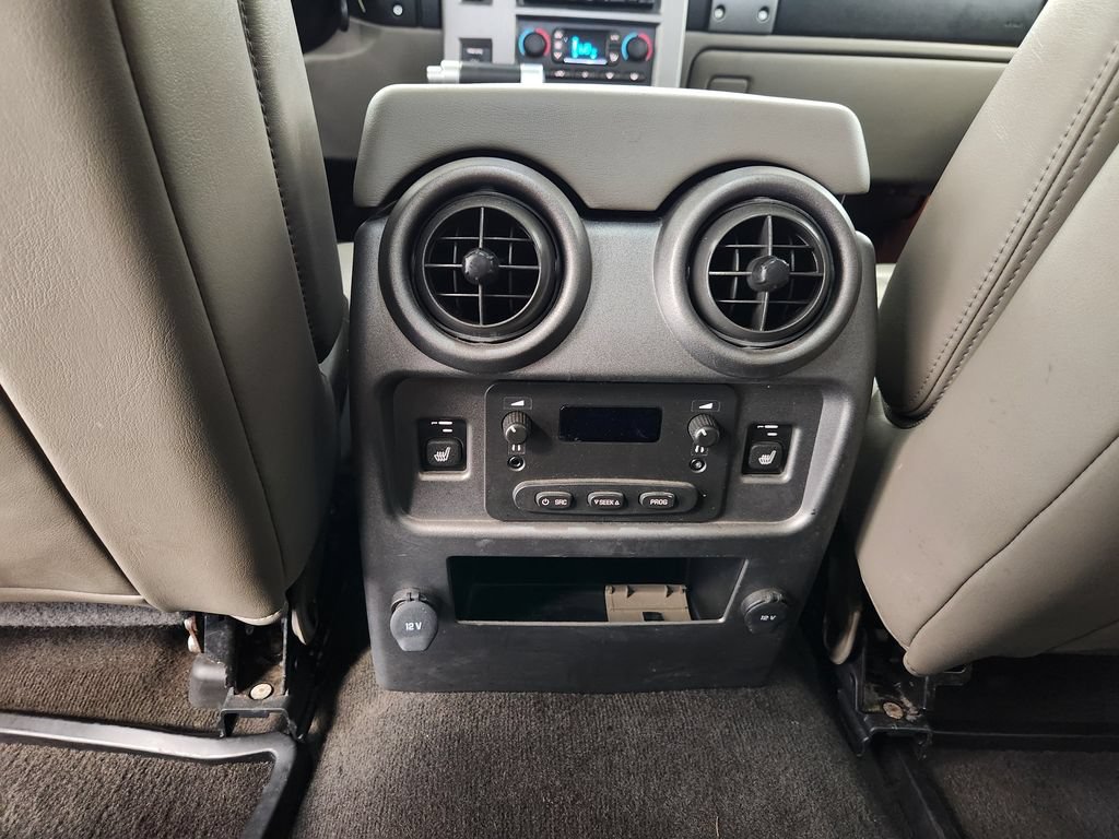 Used 2003 HUMMER H2 w/ Preferred Equipment Group AWD/4WD image 30