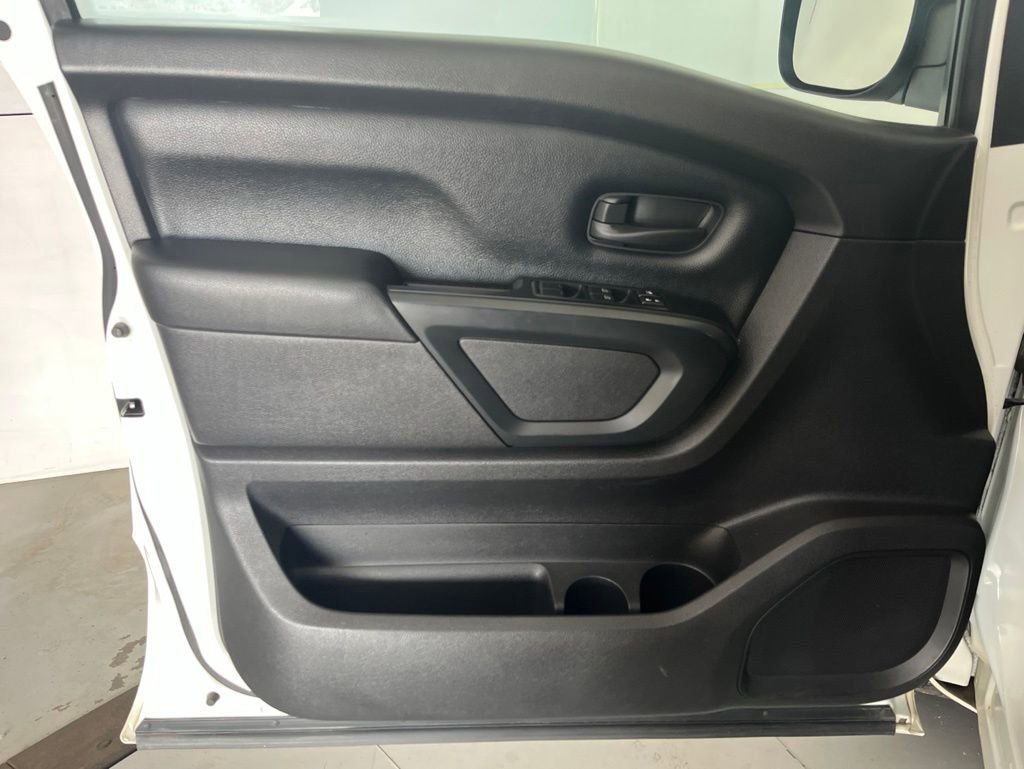 Used 2017 Nissan Titan S RWD image 21