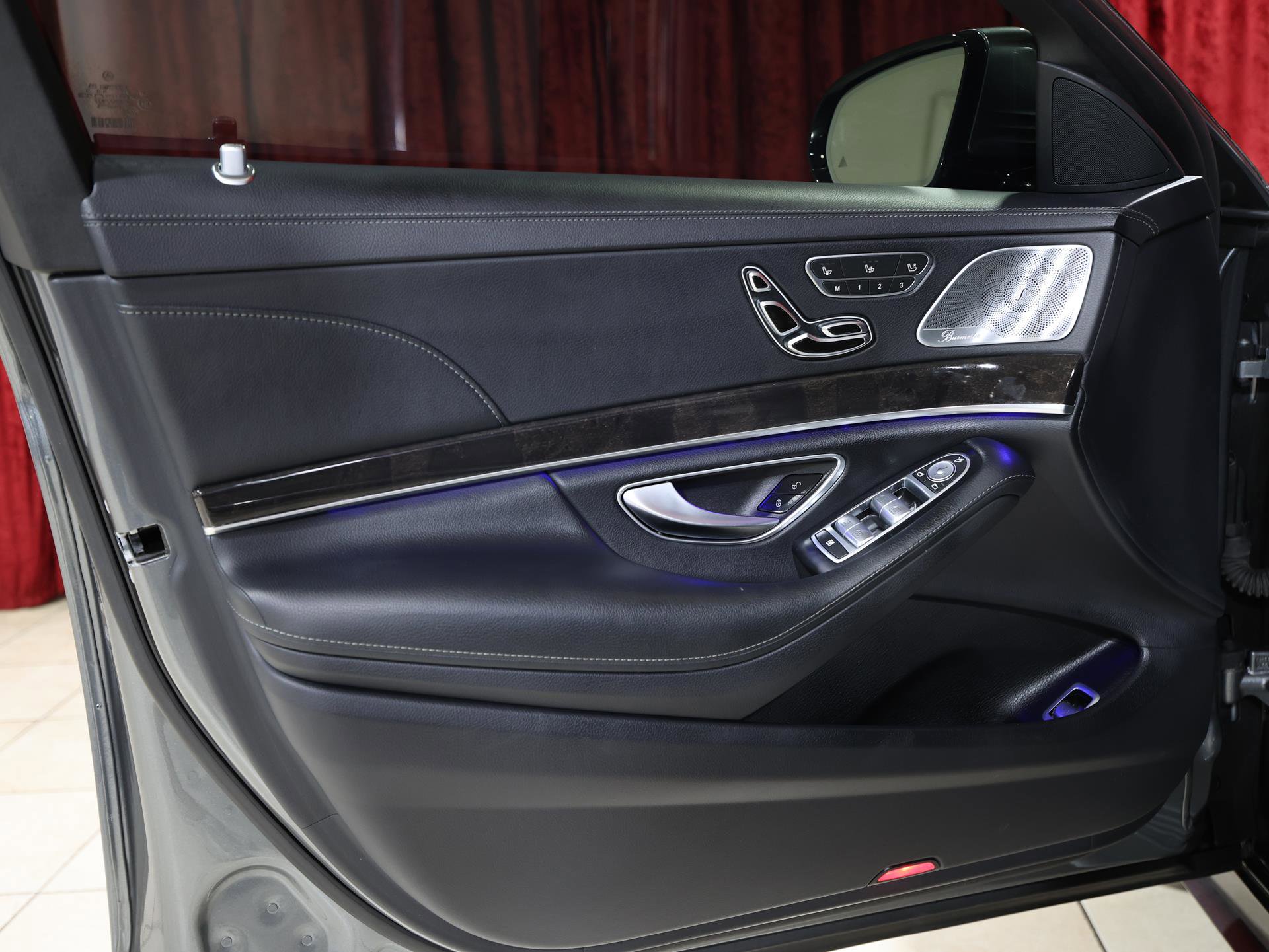 Used 2016 Mercedes-Benz S 550 4MATIC Sedan image 11