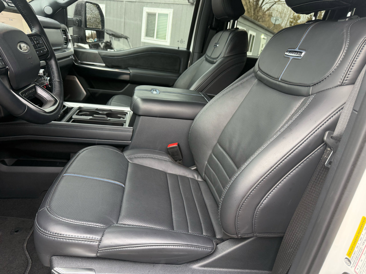 Used 2025 Ford F250 Platinum image 13