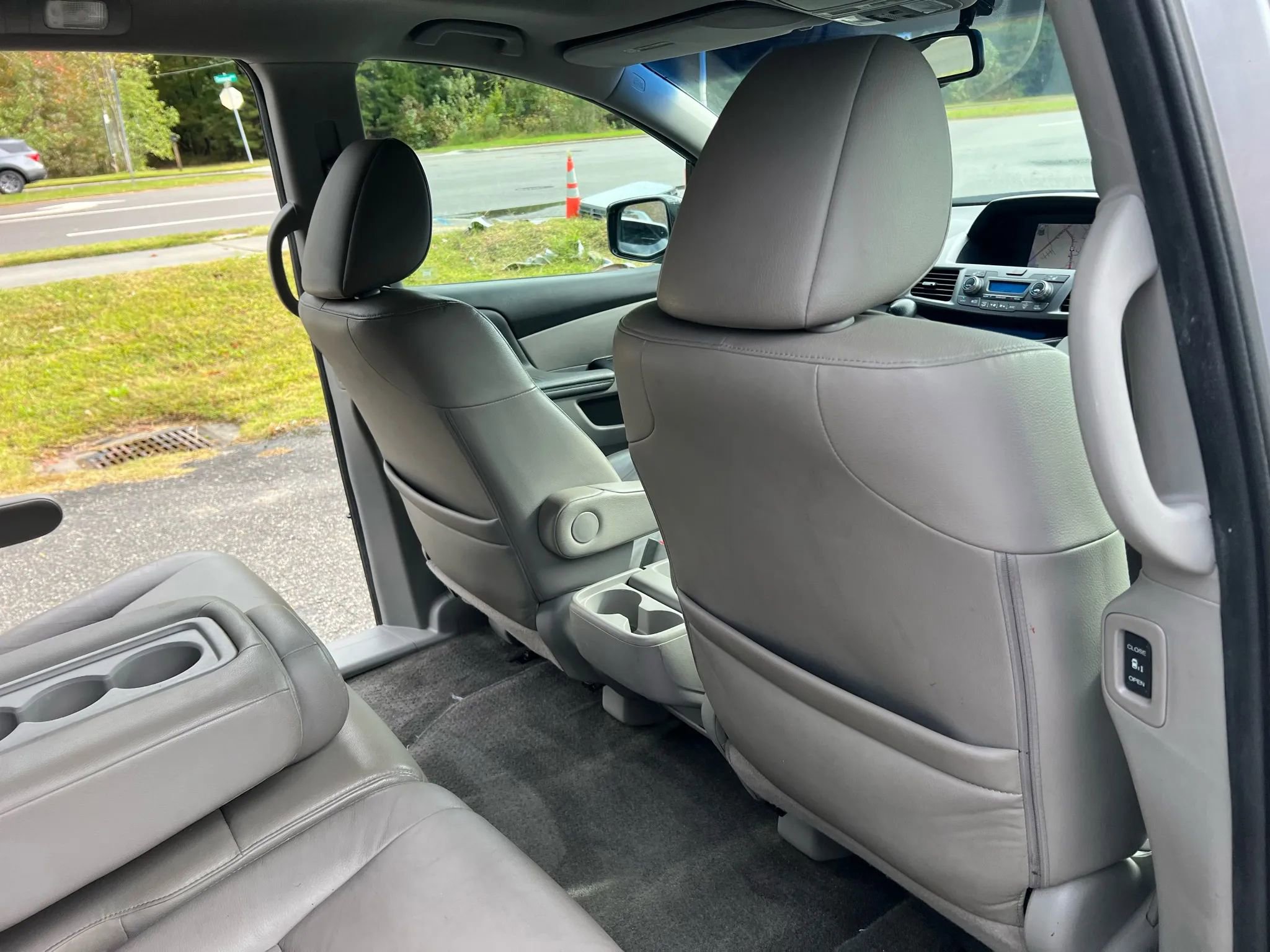 Used 2012 Honda Odyssey Touring image 28