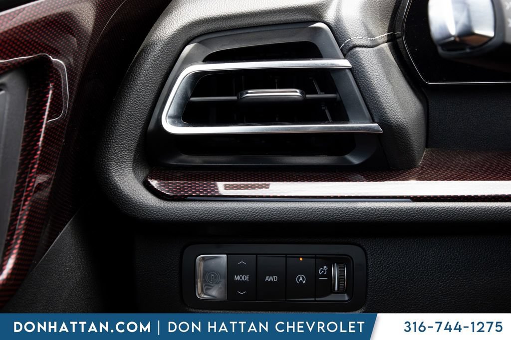 Used 2025 Chevrolet Traverse Z71 AWD/4WD image 15