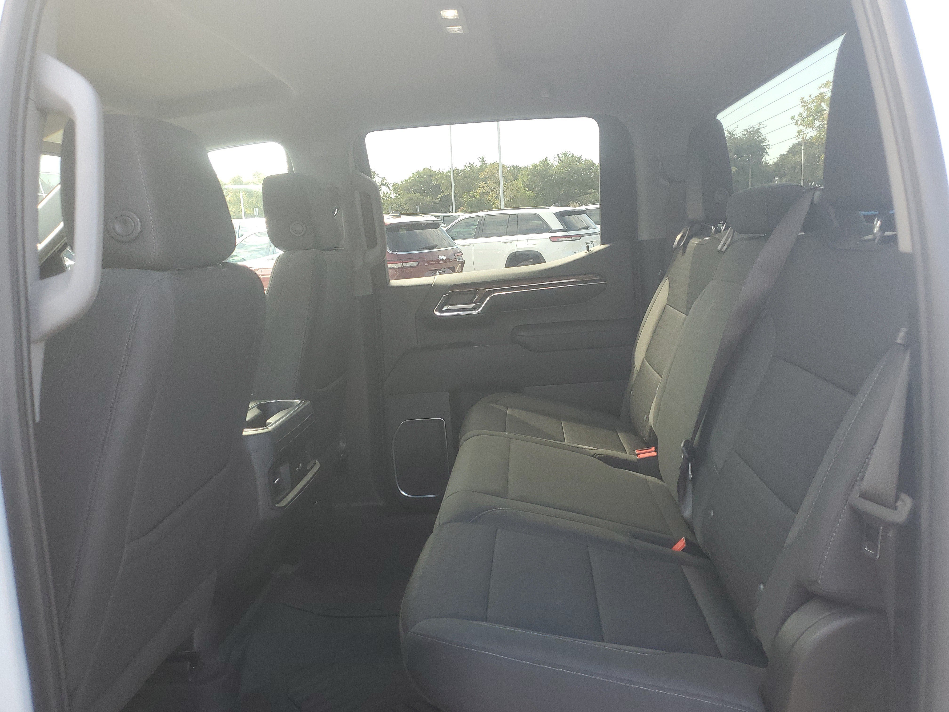 Used 2023 Chevrolet Silverado 1500 LT Trail Boss AWD/4WD image 9