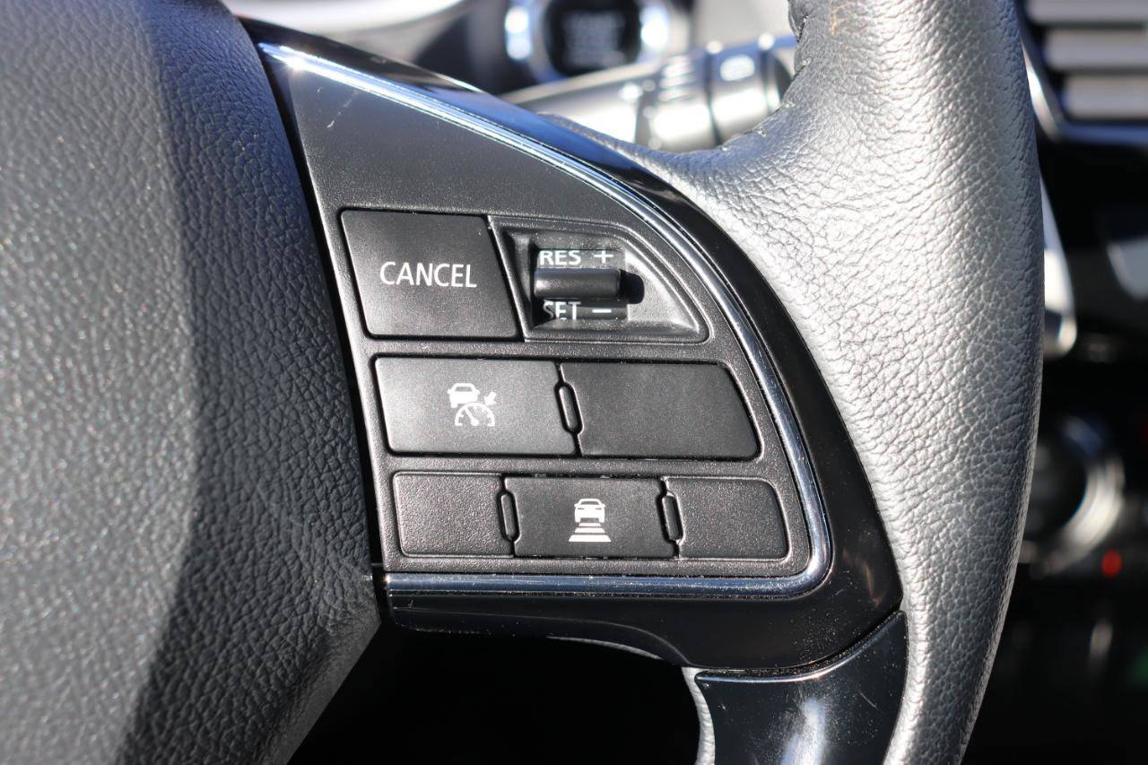 Used 2025 Mitsubishi Eclipse Cross SE image 28