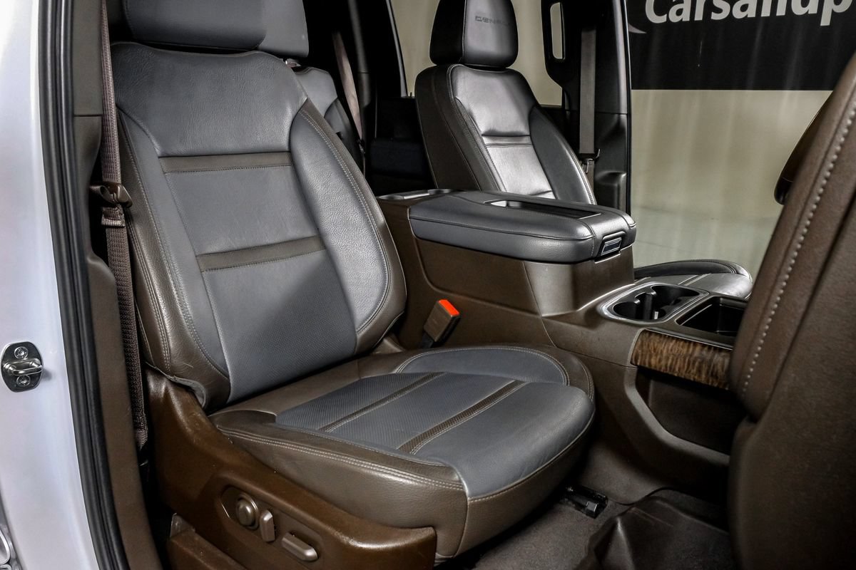 Used 2021 GMC Sierra 3500 Denali w/ Denali Ultimate Package AWD/4WD image 31