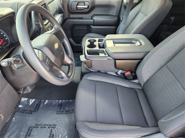 Used 2026 Chevrolet Silverado 1500 Custom w/ Turbomax Blackout Package RWD image 4