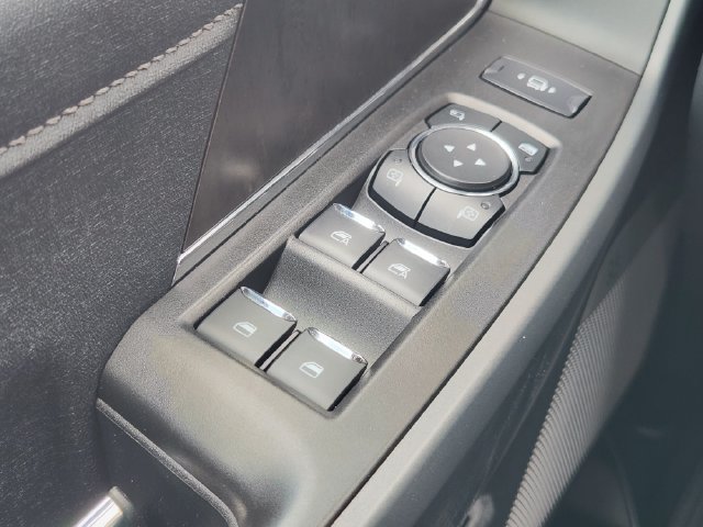 Used 2024 Ford F250 Lariat w/ Chrome Package AWD/4WD image 22