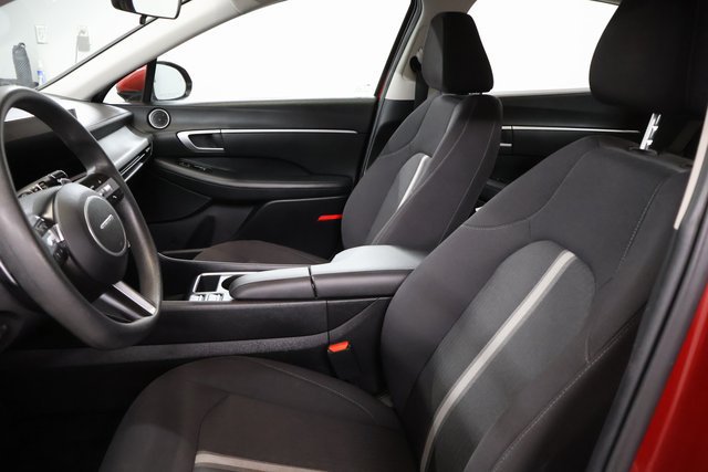 Used 2025 Hyundai Sonata SEL FWD image 11