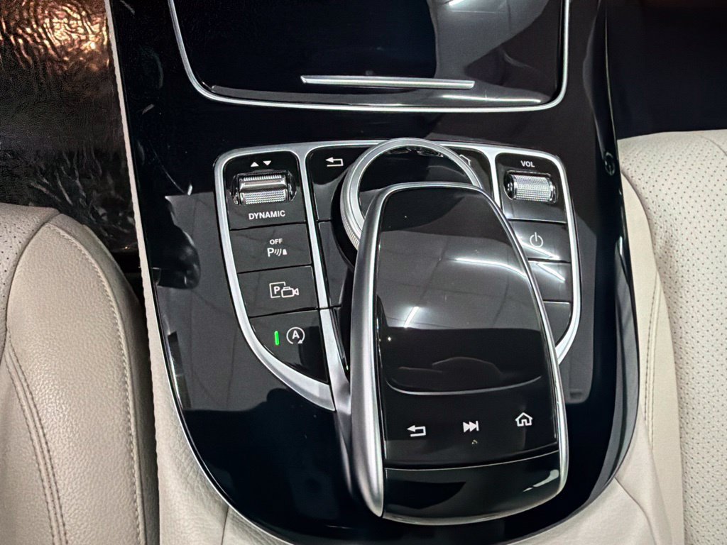 Used 2018 Mercedes-Benz E 300 image 18