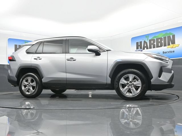 Used 2025 Toyota RAV4 XLE FWD image 23