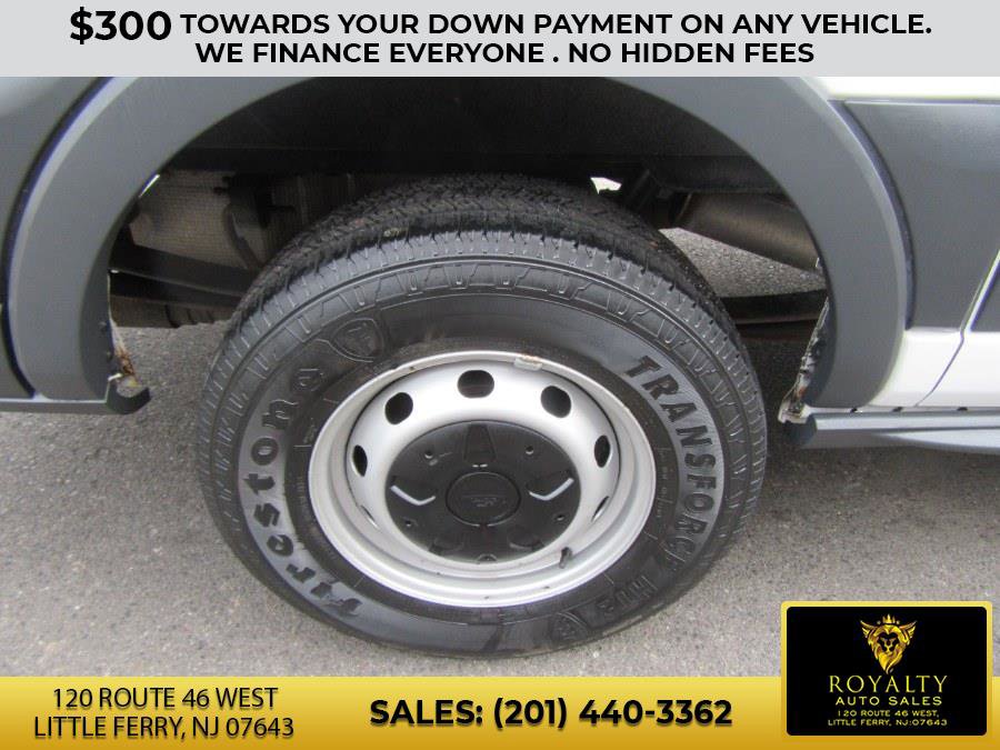 Used 2018 Ford Transit 250 130 Low Roof image 17