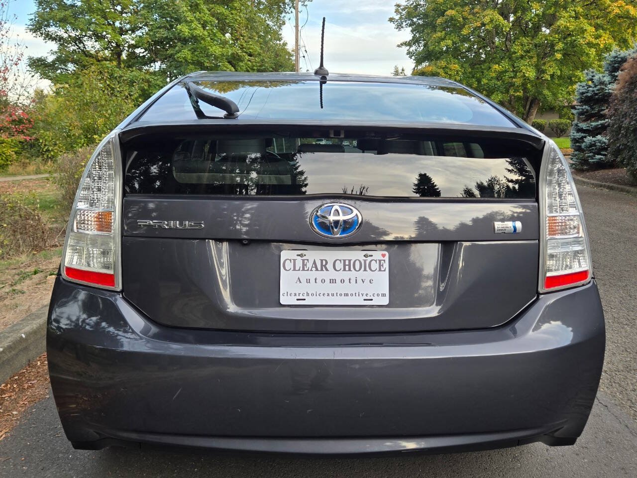 Used 2011 Toyota Prius Four w/ Navigation Pkg FWD image 11