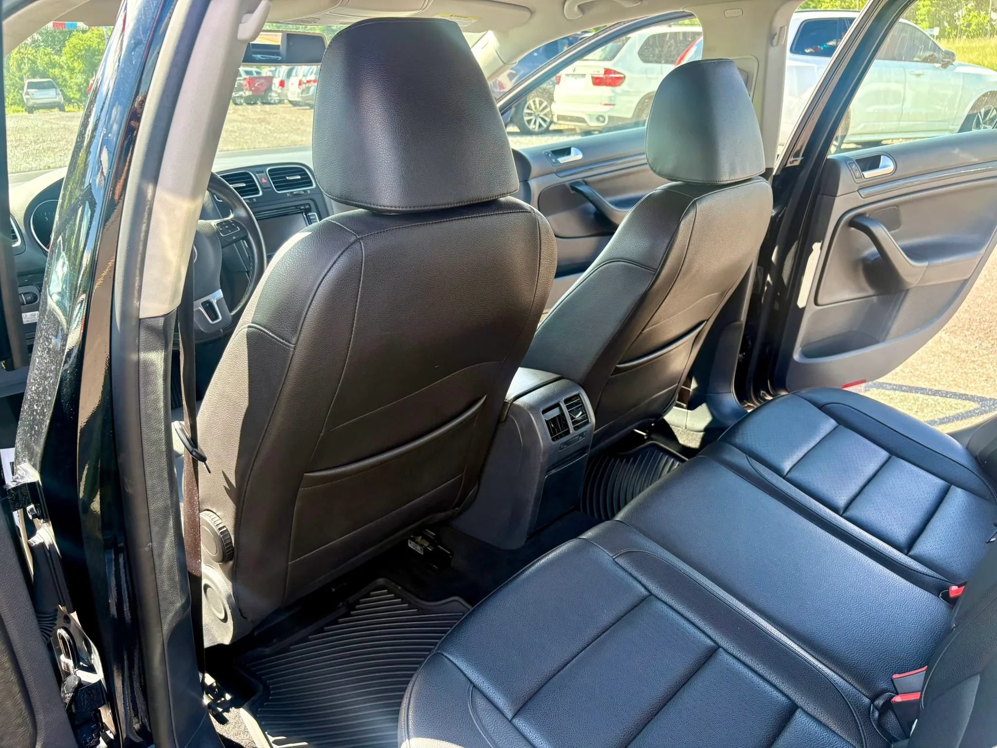 Used 2014 Volkswagen Jetta TDI FWD image 17