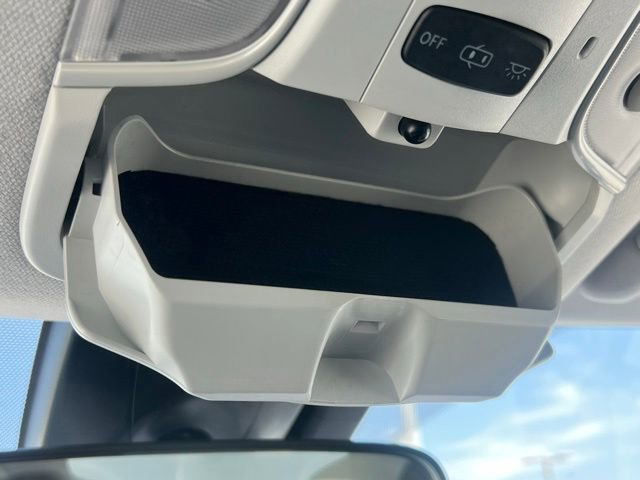 Used 2021 Toyota Prius Prime XLE w/ Carpet Mat Package (TMS) FWD image 40