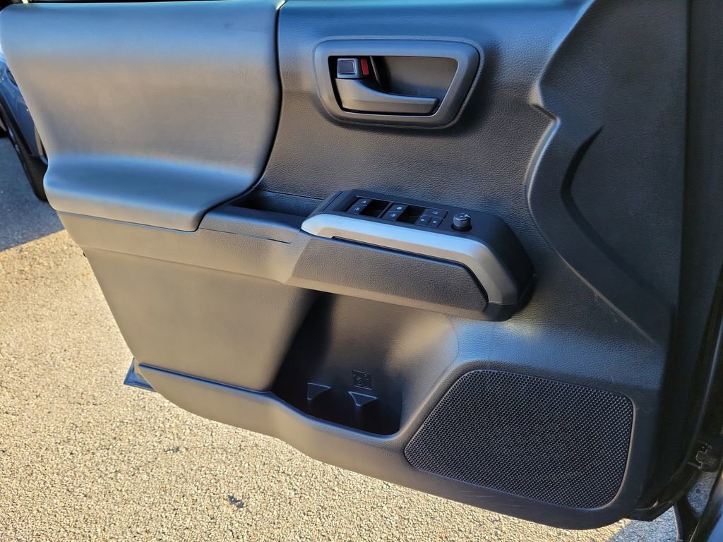 Used 2019 Toyota Tacoma SR5 image 21