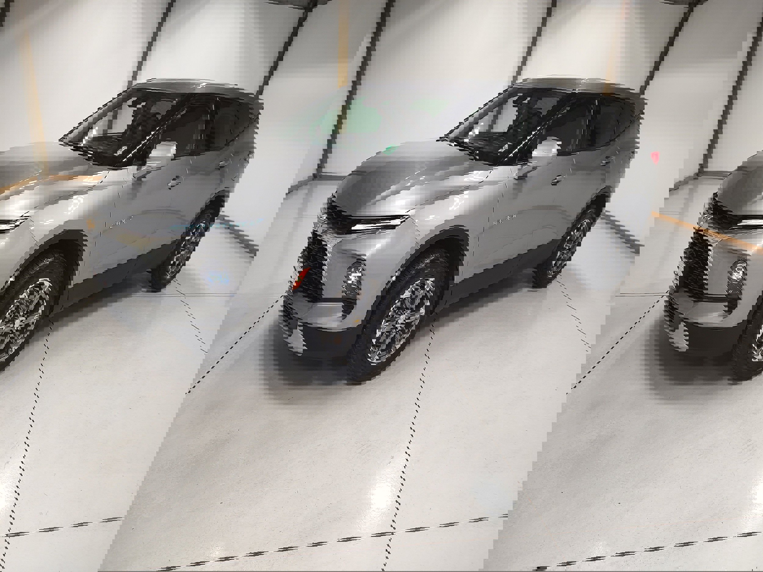 Used 2025 Chevrolet Blazer LT image 4