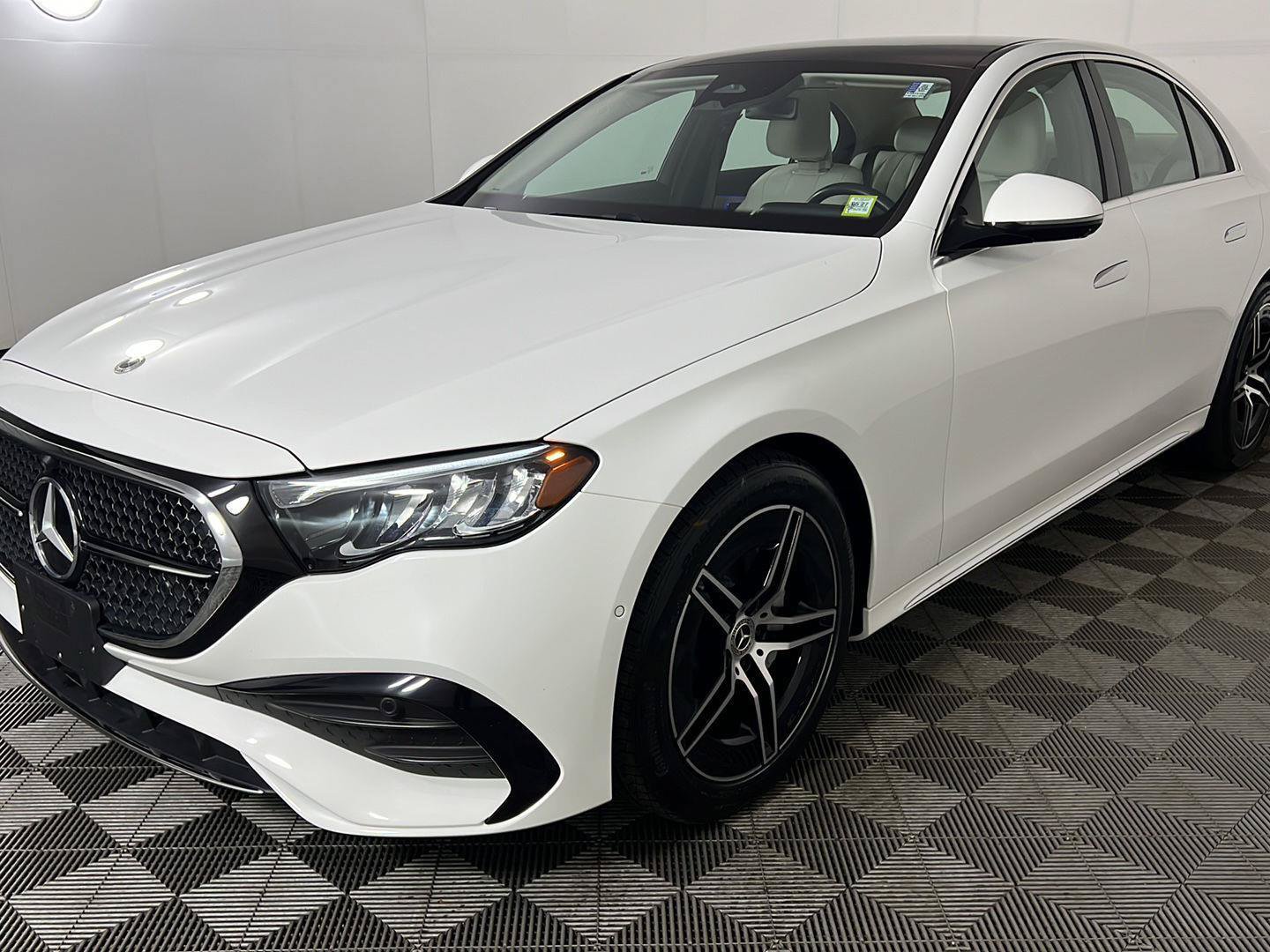 Certified 2024 Mercedes-Benz E 350 4MATIC Sedan image 25