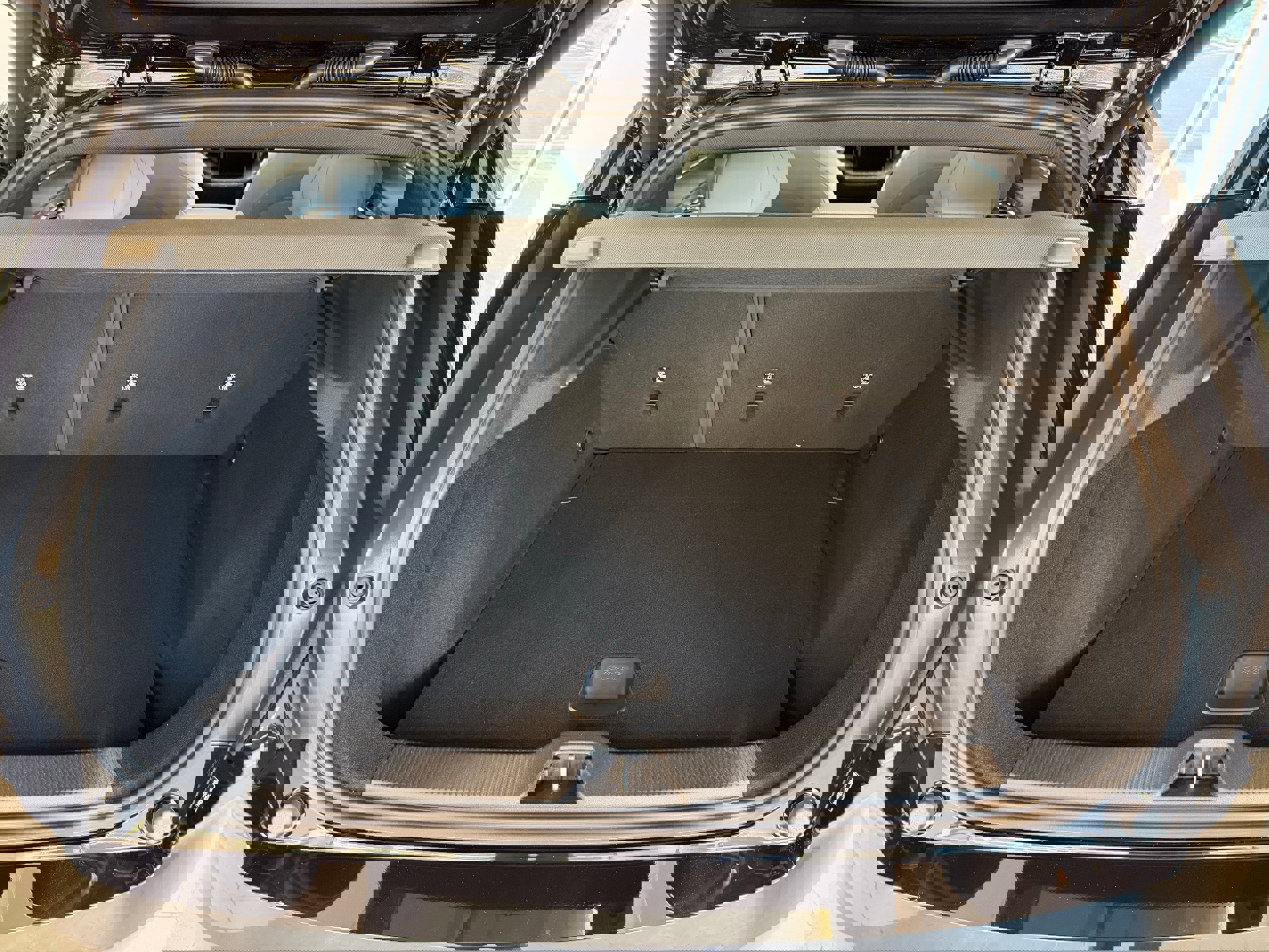 New 2026 Volvo EX30 Ultra w/ Climate Package image 35