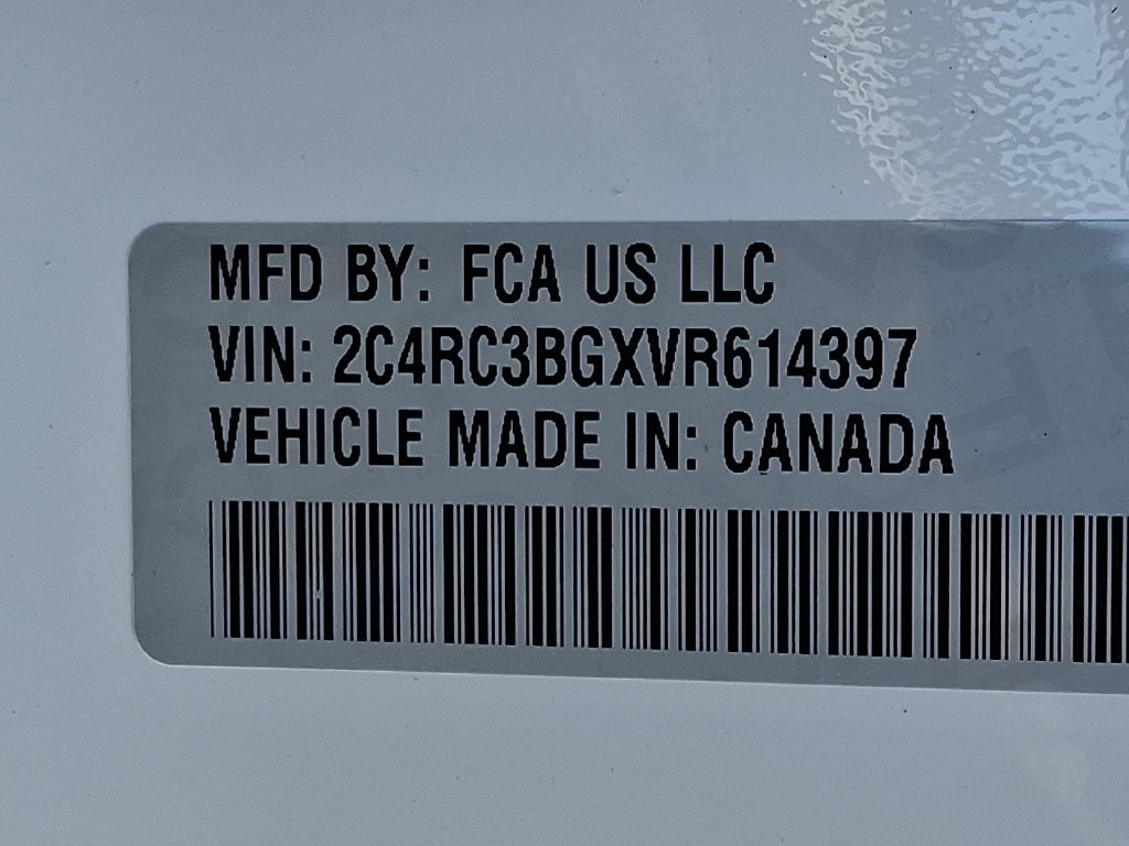 New 2027 Chrysler Pacifica Select AWD/4WD image 18