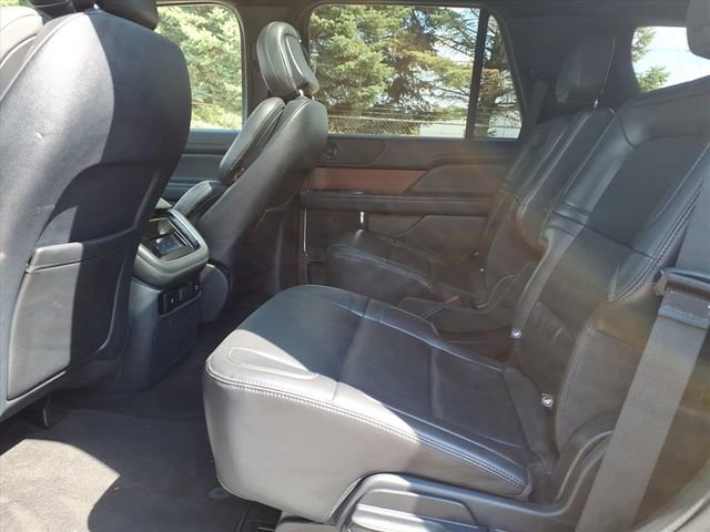 Used 2024 Lincoln Navigator Premiere AWD/4WD image 10