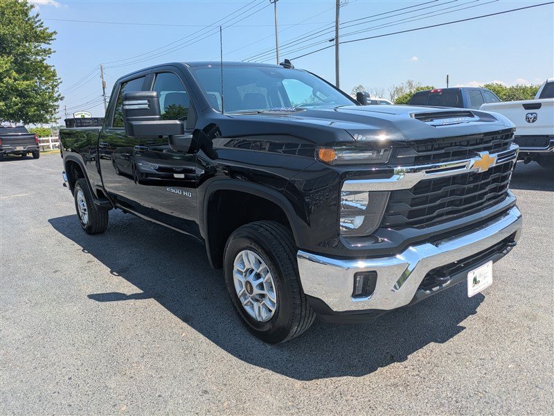 Used 2025 Chevrolet Silverado 2500 LT w/ Convenience Package AWD/4WD image 10