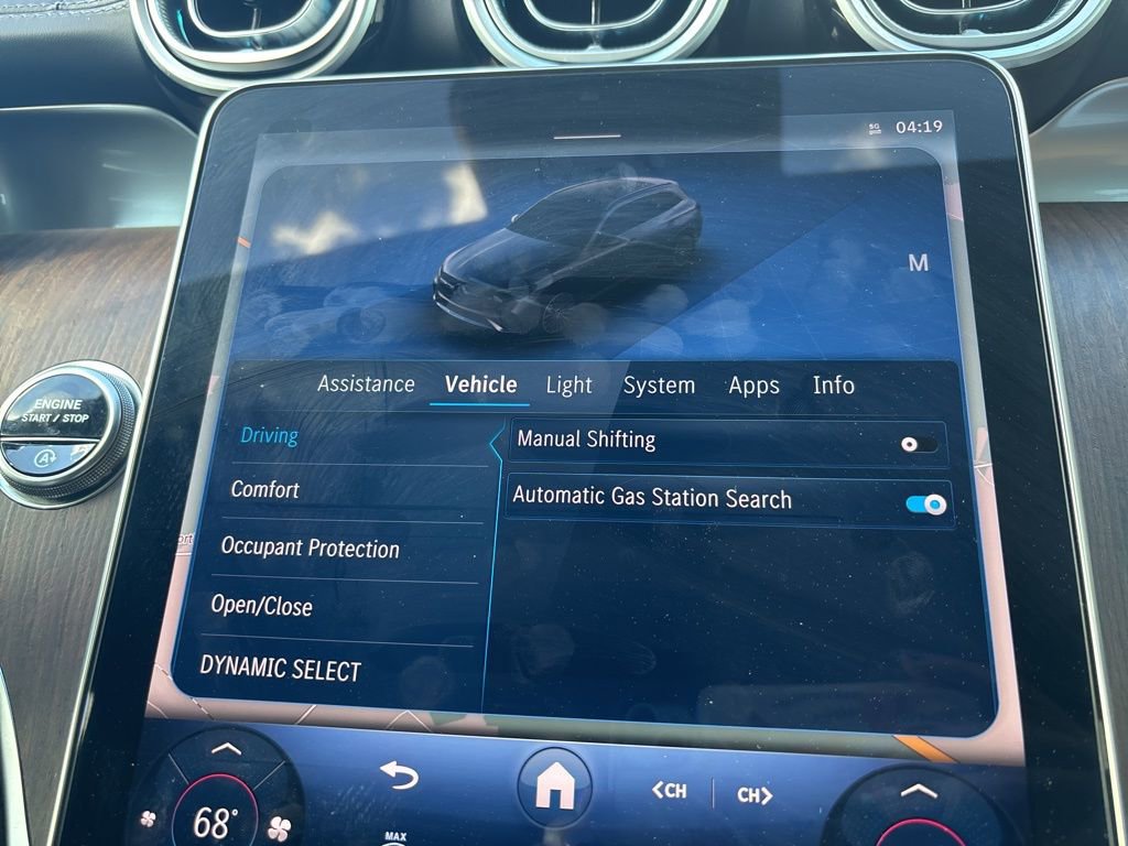 Used 2025 Mercedes-Benz GLC 300 image 33