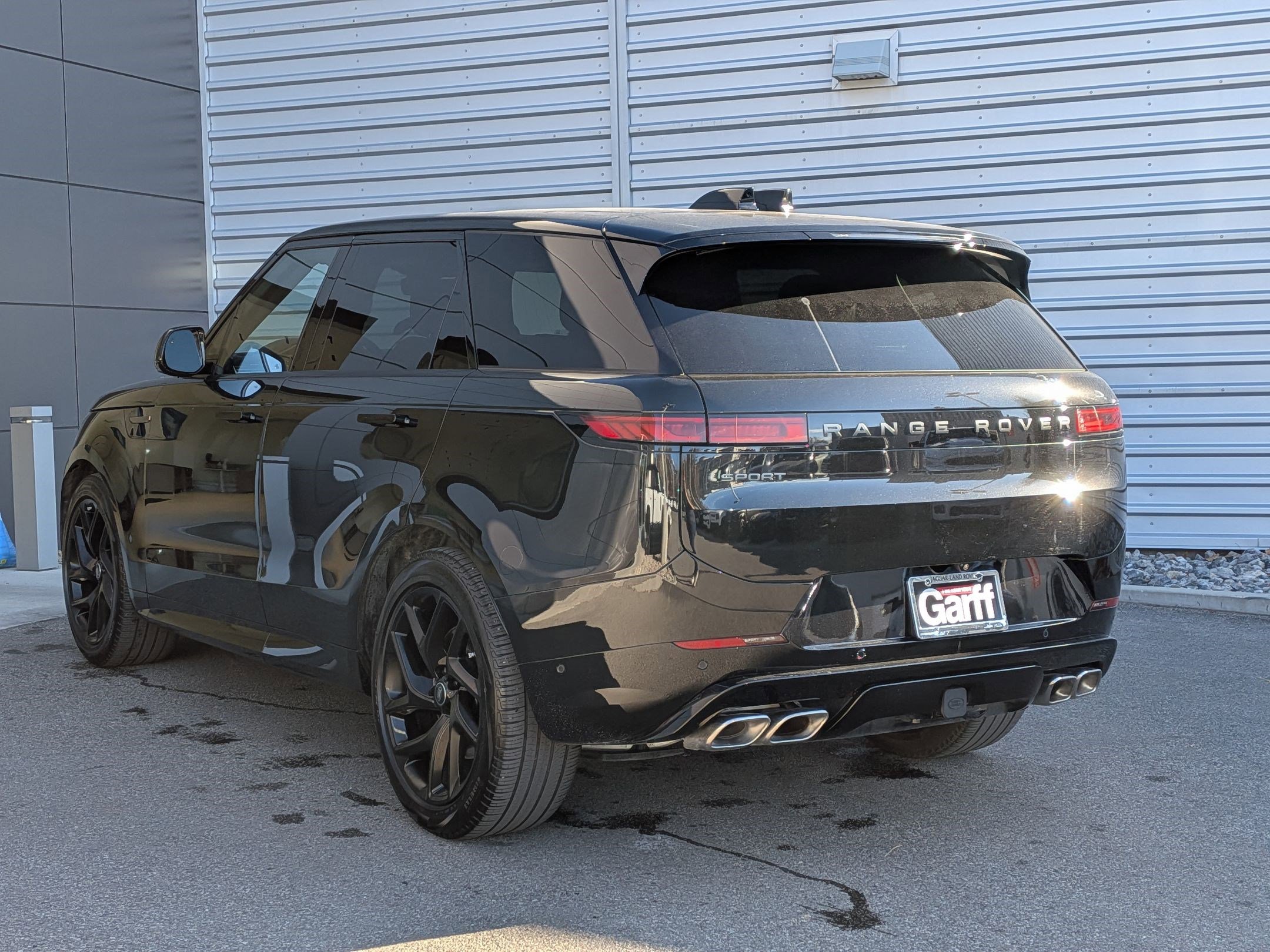 Used 2025 Land Rover Range Rover Sport Dynamic SE image 10