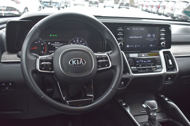 Used 2021 Kia Sorento EX image 19