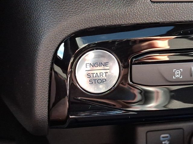 Used 2023 Ford Escape ST-Line w/ Tech Pack #1 AWD/4WD image 29
