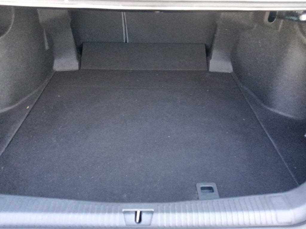 Used 2021 Toyota Avalon Limited image 29