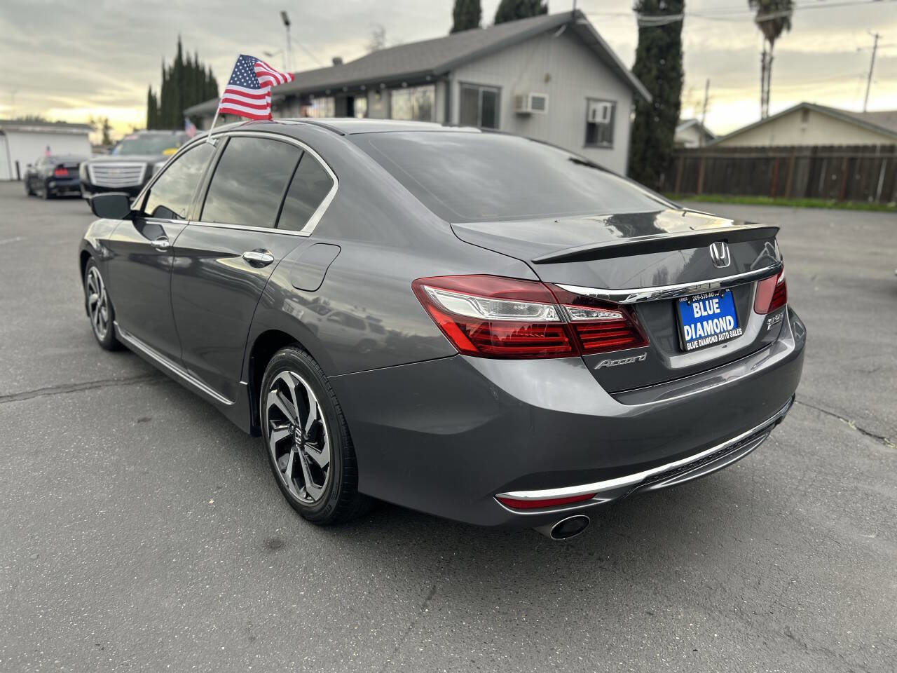 Used 2017 Honda Accord Sport Special Edition image 5