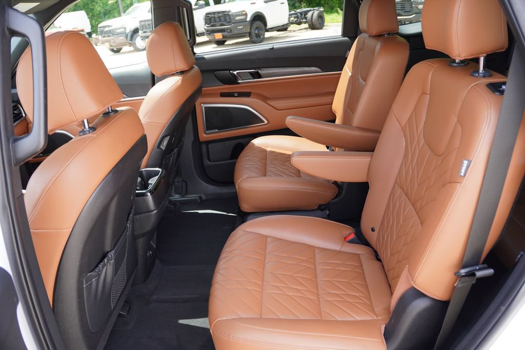 Certified 2024 Kia Telluride EX X-Line AWD/4WD image 17