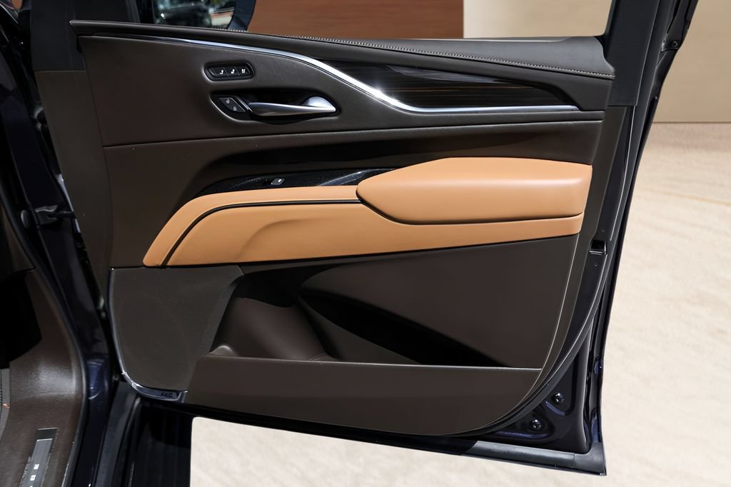 Certified 2023 Cadillac Escalade Premium Luxury w/ Performance Package RWD image 29