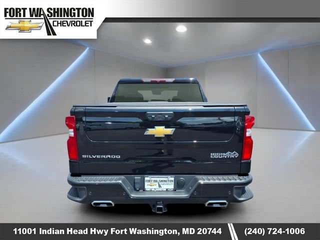 Used 2024 Chevrolet Silverado 1500 High Country w/ High Country Premium Package AWD/4WD image 4