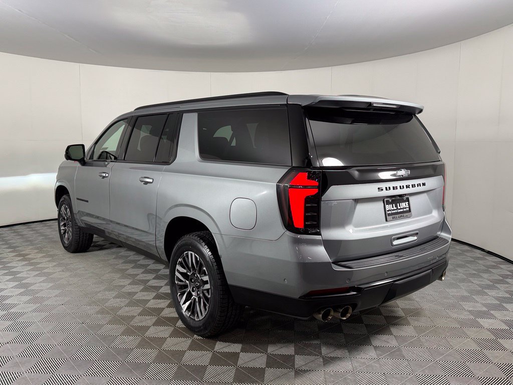 Used 2025 Chevrolet Suburban Z71 AWD/4WD image 9