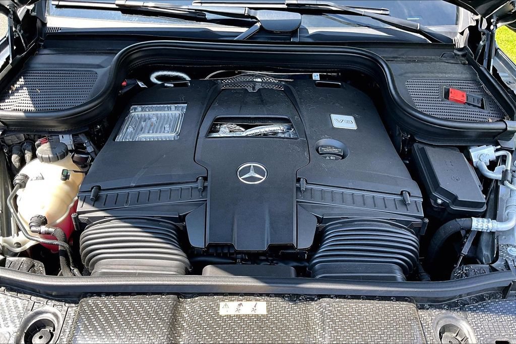 Used 2025 Mercedes-Benz GLE 580 4MATIC image 9