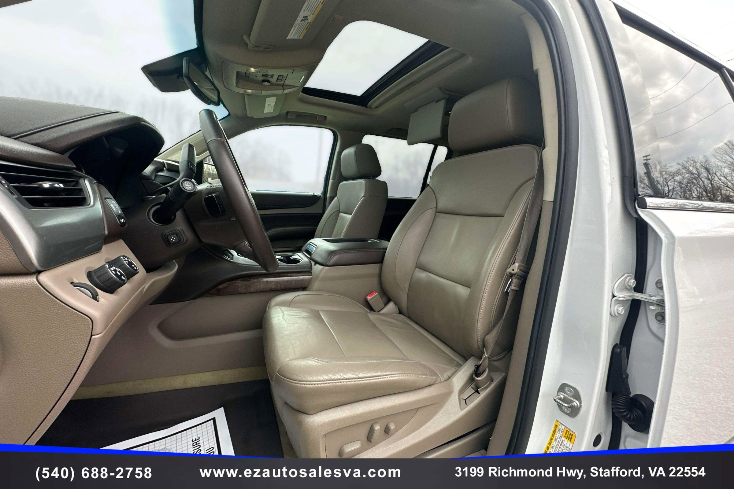 Used 2016 Chevrolet Suburban LT image 16