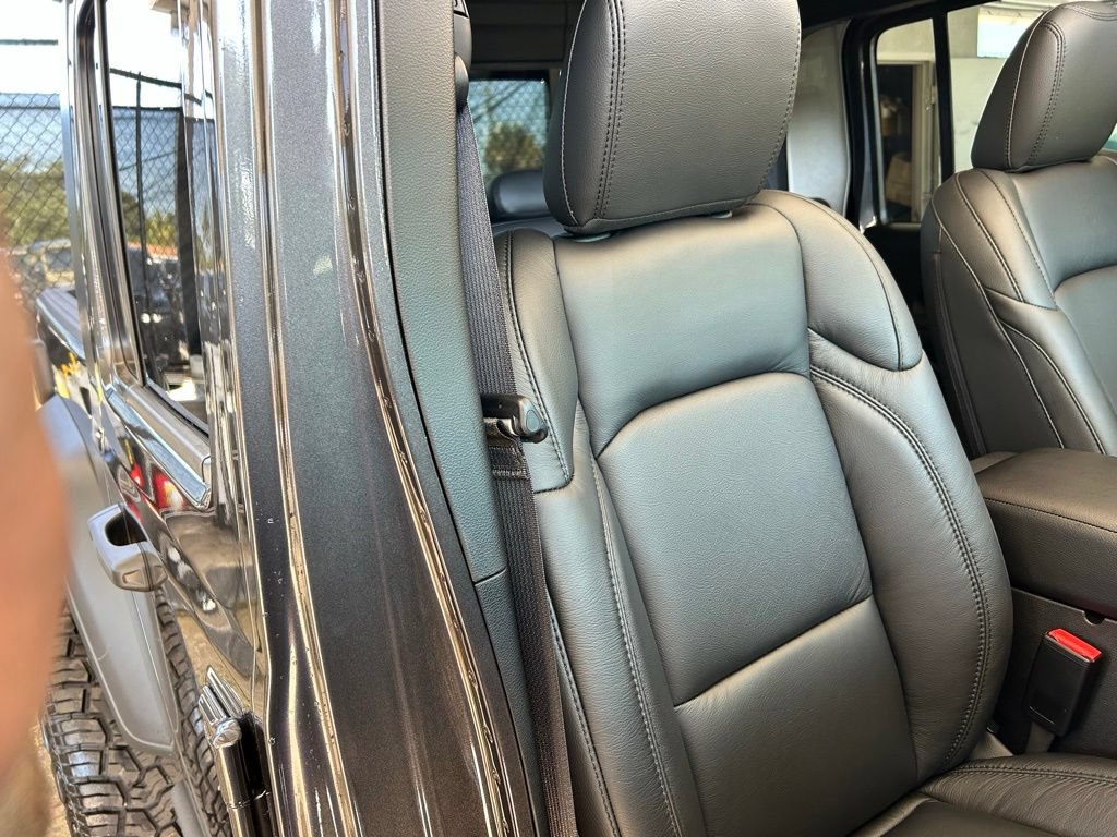 New 2026 Jeep Gladiator Sport AWD/4WD image 36
