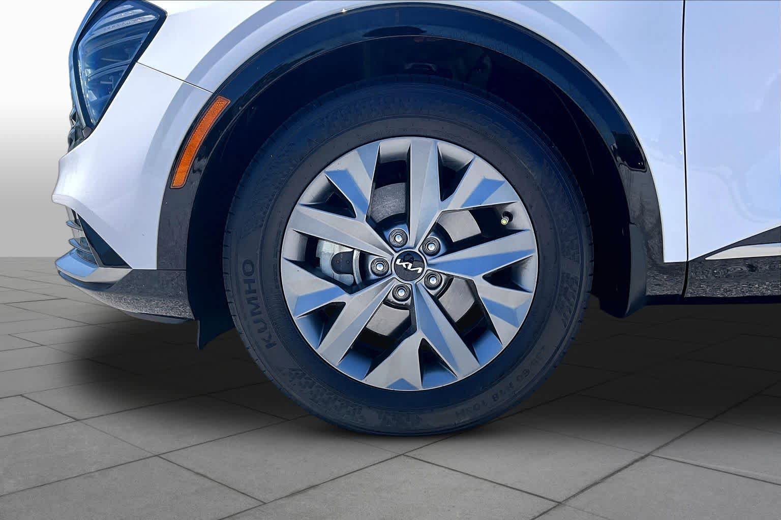 Used 2024 Kia Sportage SX FWD image 11