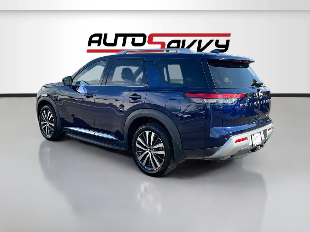 Used 2022 Nissan Pathfinder Platinum w/ Lighting Package (N93) FWD image 5
