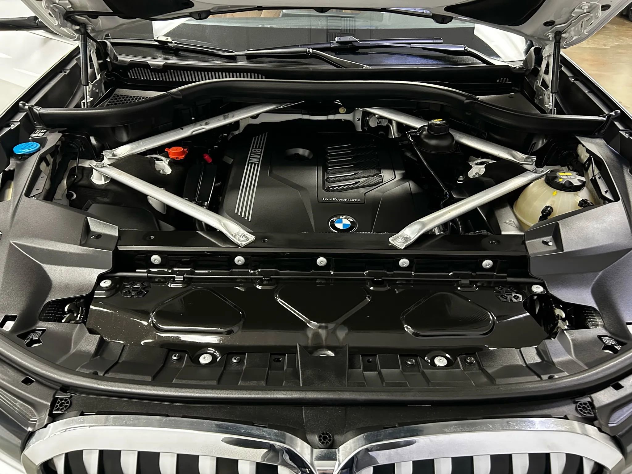 Used 2019 BMW X7 xDrive40i w/ Parking Assistance Package image 25
