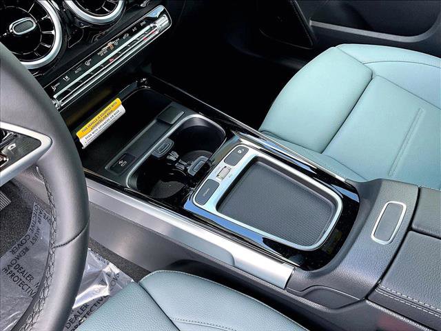 New 2026 Mercedes-Benz GLB 250 image 10