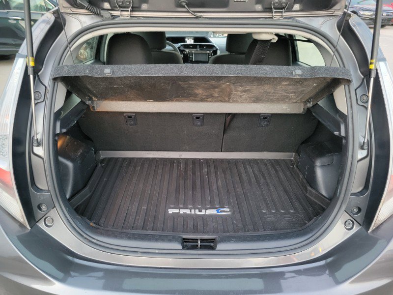 Used 2018 Toyota Prius C Two image 34