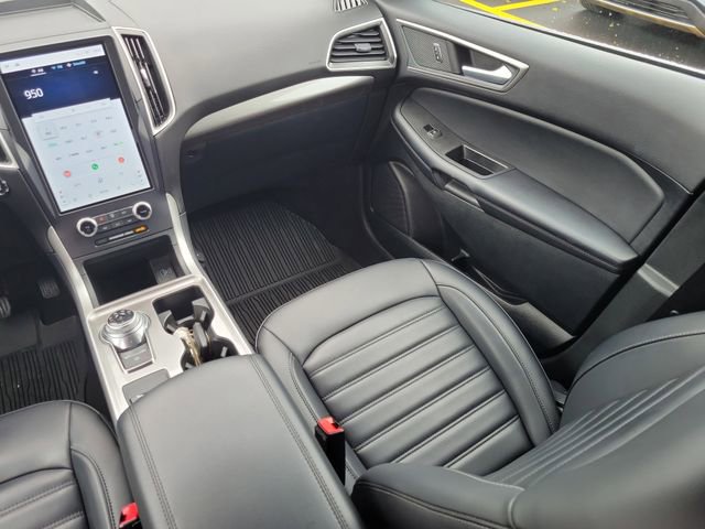 Used 2024 Ford Edge SEL w/ Convenience Package image 31
