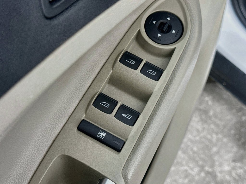 Used 2017 Ford Escape SE FWD image 22