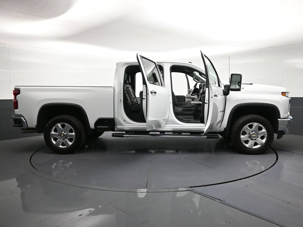 Used 2022 Chevrolet Silverado 2500 LTZ w/ LTZ Plus Package AWD/4WD image 32