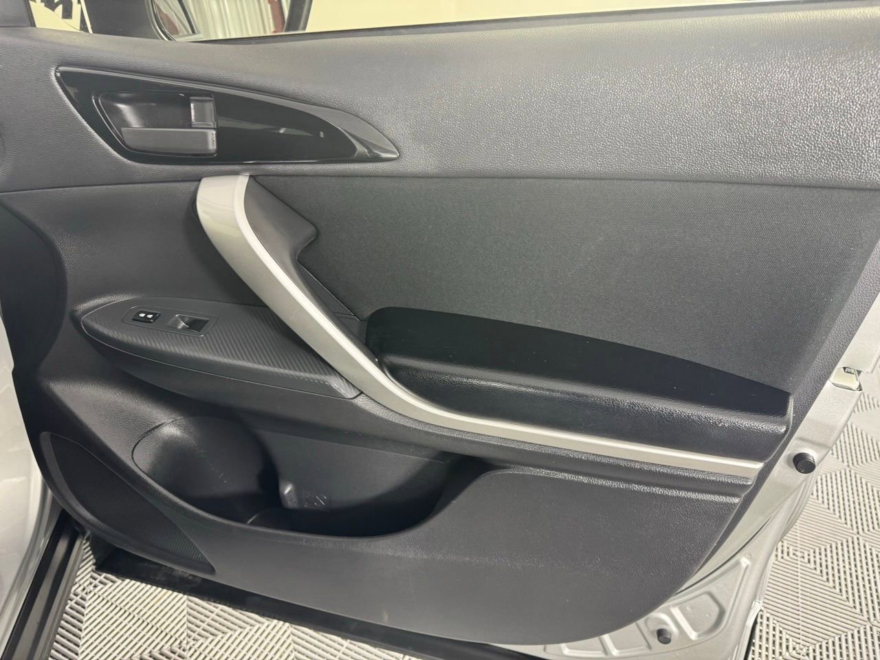 Used 2024 Mitsubishi Eclipse Cross ES image 26