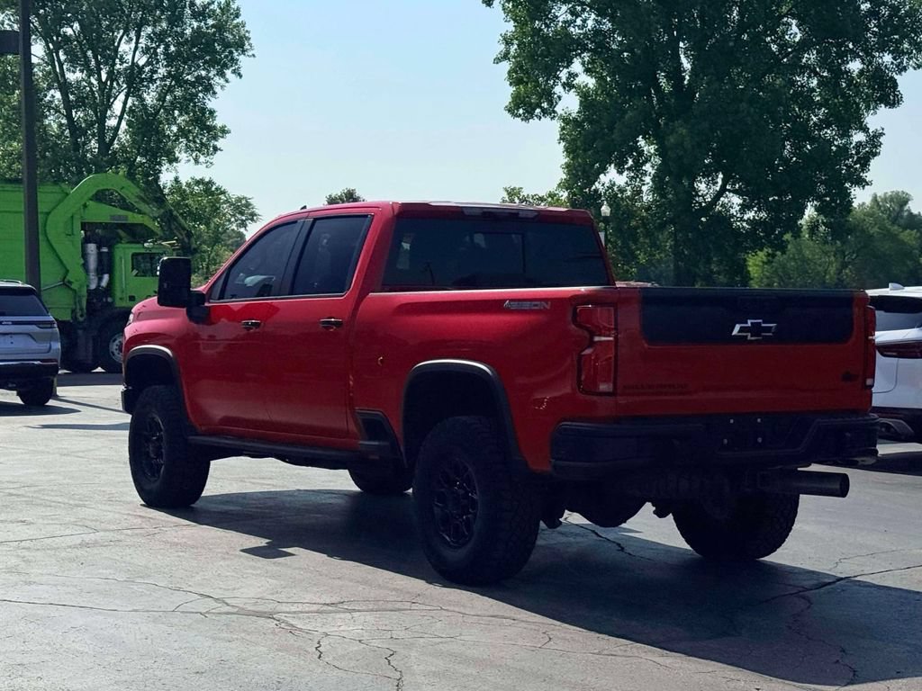 Used 2024 Chevrolet Silverado 2500 ZR2 w/ ZR2 Bison Edition AWD/4WD image 9